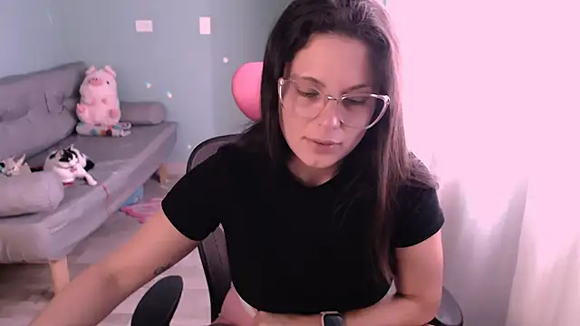 DoctoraMica online show from 10-16-25, 05:47