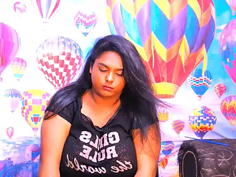 Snapshot of Indianfairy99 chatting on 01-21-25, 11:34 Indianfairy99 online show from 01-21-25, 11:34