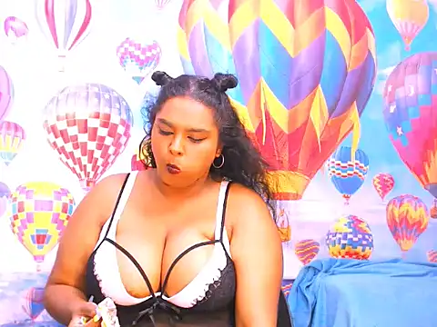 Snapshot of Indianfairy99 chatting on 01-31-25, 07:40 Indianfairy99 online show from 01-31-25, 07:40