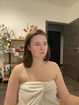 Snapshot of sweetest_pie chatting on 01-29-25, 10:01 sweetest pie online show from 01-29-25, 10:01