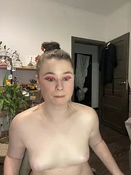 Snapshot of sweetest_pie chatting on 02-16-25, 09:59 sweetest pie online show from 02-16-25, 09:59
