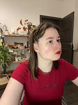 Snapshot of sweetest_pie chatting on 02-22-25, 07:47 sweetest pie online show from 02-22-25, 07:47