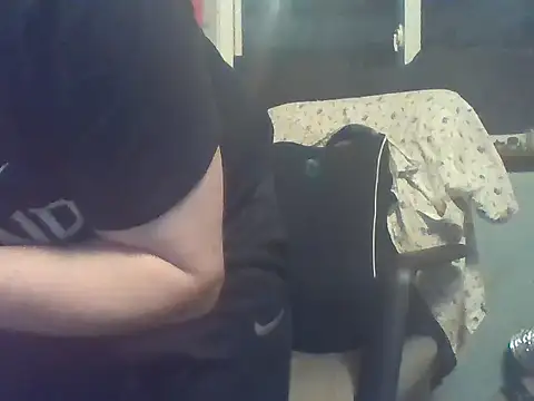 Snapshot of peaches_playz chatting on 12-16-24, 01:21 peaches playz online show from 12-16-24, 01:21