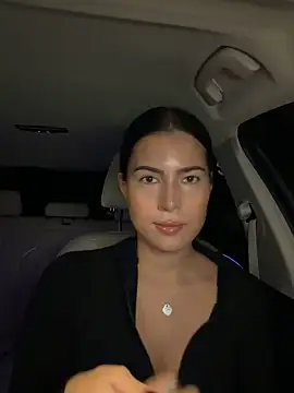 clairewntr online show from 10-21-25, 07:25