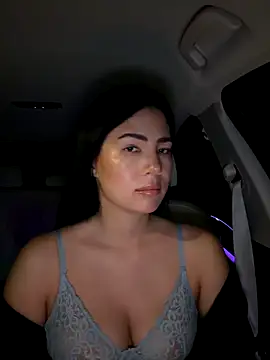 clairewntr online show from 12-18-25, 08:26