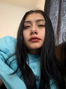 Snapshot of _Danna chatting on 01-07-25, 08:42  Danna online show from 01-07-25, 08:42