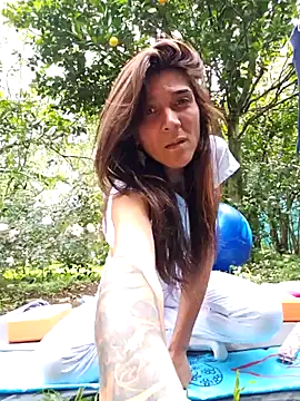 Yuky ta online show from 11-23-25, 05:02