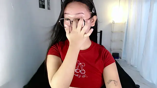 Vivorey Leighn online show from 07-28-26, 04:39