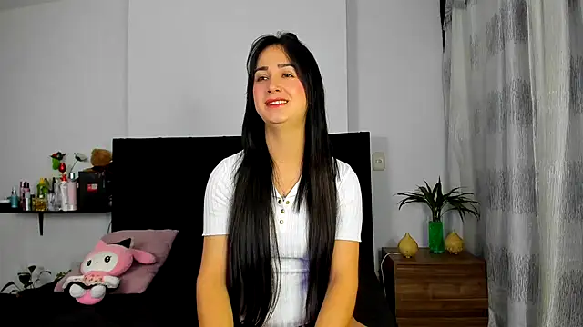 AndreaStivens online show from 12-20-25, 10:11