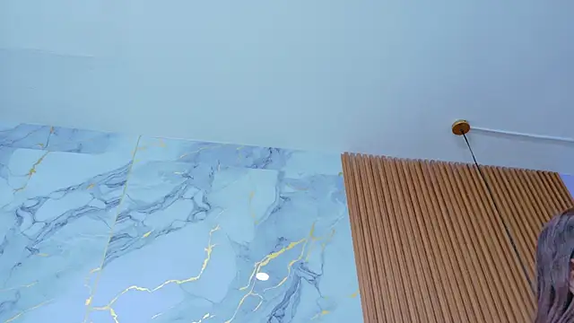 IrresistibleMilf online show from 11-20-25, 12:16