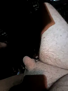 Snapshot of Gangster868 chatting on 09-27-25, 06:40 Gangster868 online show from 09-27-25, 06:40