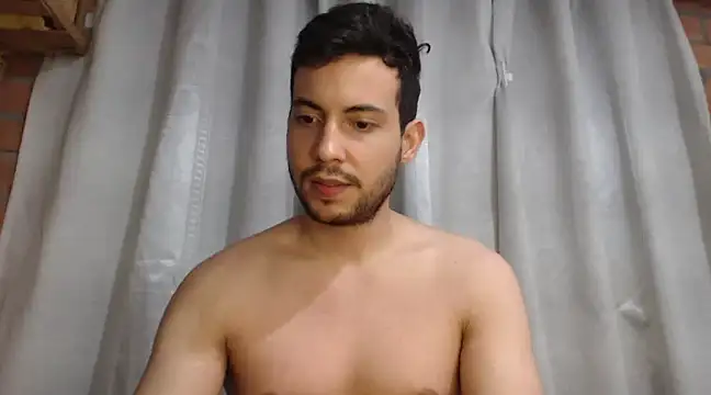 Snapshot of Armando_2002 chatting on 01-29-25, 12:22 Armando 2002 online show from 01-29-25, 12:22