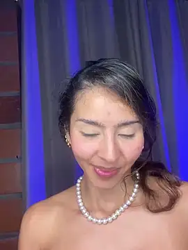 Snapshot of RouseColins chatting on 03-12-25, 01:47 RouseColins online show from 03-12-25, 01:47