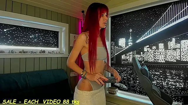 Snapshot of SandyChris chatting on 03-19-25, 07:40 SandyChris online show from 03-19-25, 07:40