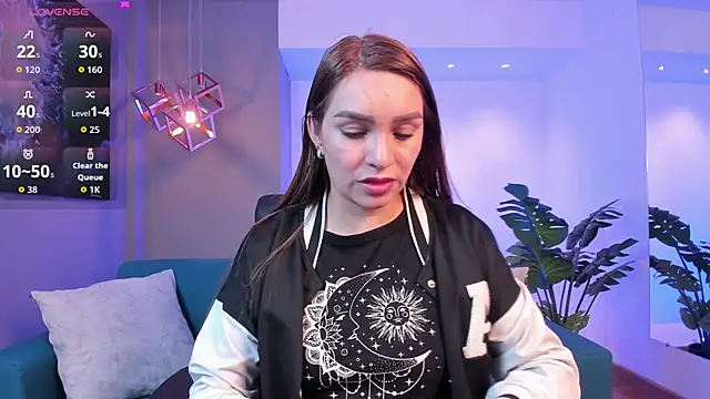 Snapshot of miataylorr1 chatting on 10-14-25, 11:55 miataylorr1 online show from 10-14-25, 11:55