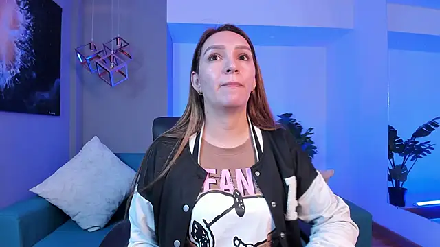 Snapshot of miataylorr1 chatting on 11-13-25, 12:26 miataylorr1 online show from 11-13-25, 12:26