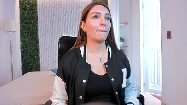 Snapshot of miataylorr1 chatting on 11-20-25, 12:27 miataylorr1 online show from 11-20-25, 12:27