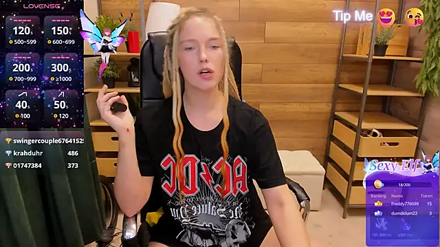 Snapshot of _fiona_Love chatting on 01-27-25, 03:15  fiona Love online show from 01-27-25, 03:15