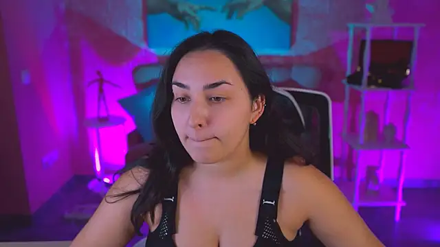 CeceliaJohnson online show from 11-12-25, 08:04