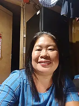 Snapshot of lickmepussy21 chatting on 06-06-26, 01:05 lickmepussy21 online show from 06-06-26, 01:05