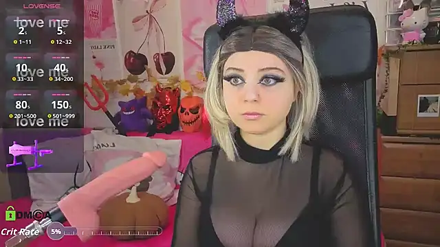 StellaMilla online show from 10-31-25, 01:50