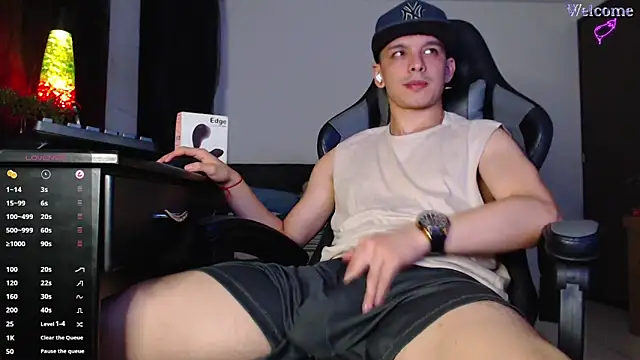 Angel-Twink online show from 02-18-26, 03:24