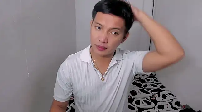 xSebastian19 online show from 12-16-24, 04:27