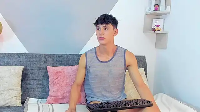 logan thomas online show from 02-10-25, 08:42