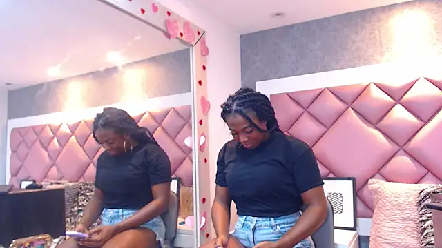 DanielaDuff online show from 03-03-26, 07:42