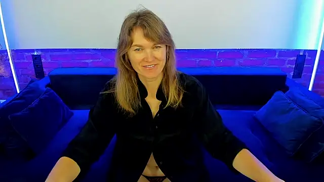 Snapshot of Anabell_xxx chatting on 10-12-25, 06:01 Anabell xxx online show from 10-12-25, 06:01