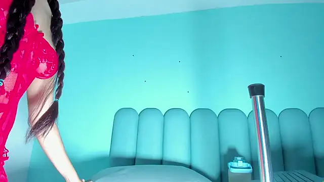 Snapshot of littless_angel chatting on 12-16-24, 04:45 littless angel online show from 12-16-24, 04:45