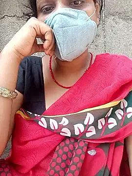 Snapshot of Lattika-Bhabhi chatting on 09-17-25, 09:11 Lattika-Bhabhi online show from 09-17-25, 09:11