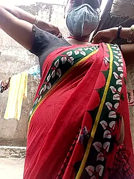 Snapshot of Lattika-Bhabhi chatting on 09-19-25, 05:20 Lattika-Bhabhi online show from 09-19-25, 05:20
