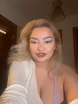 Snapshot of EmiliaPetrova chatting on 01-26-25, 05:13 EmiliaPetrova online show from 01-26-25, 05:13