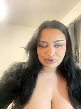 Snapshot of EmiliaPetrova chatting on 10-18-25, 12:13 EmiliaPetrova online show from 10-18-25, 12:13