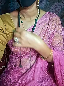 Snapshot of XBHUUME chatting on 12-30-24, 05:34 XBHUUME online show from 12-30-24, 05:34