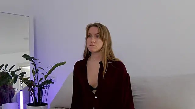 Fallinlove1 online show from 03-14-26, 12:43