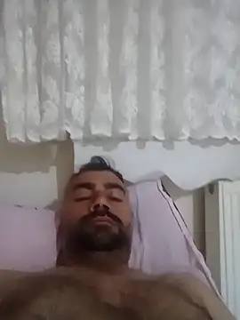 Snapshot of kevgir08 chatting on 05-20-26, 07:20 kevgir08 online show from 05-20-26, 07:20