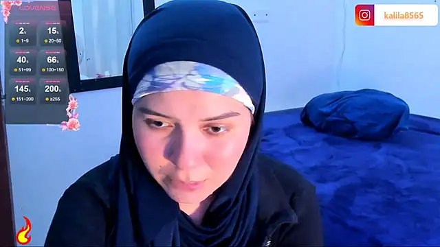 MatchedEyebrow online show from 02-06-26, 09:29