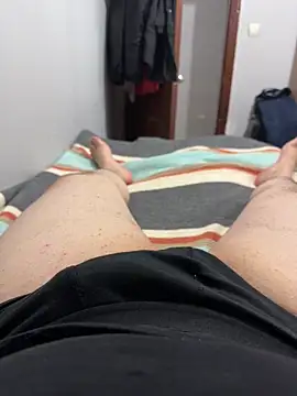 Snapshot of S2kicibey06 chatting on 02-11-25, 10:28 S2kicibey06 online show from 02-11-25, 10:28