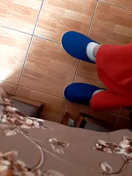 feet toes online show from 11-04-25, 07:29