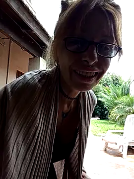 FrozenWaffle online show from 11-22-25, 04:50