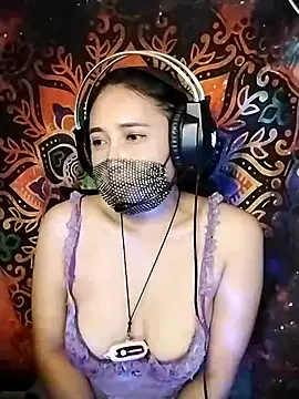  Shimmerlyn  online show from 03-11-25, 07:47