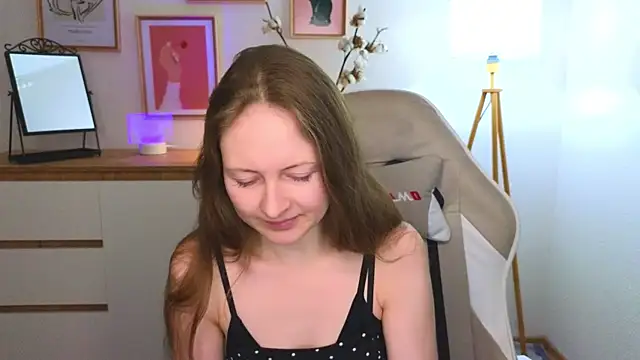 freya nilsson online show from 12-10-24, 07:11