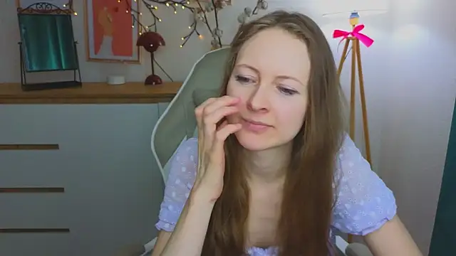 freya nilsson online show from 02-04-25, 12:44