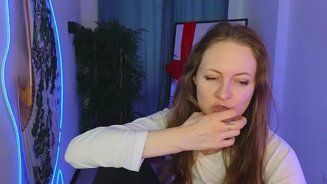 freya nilsson online show from 02-09-25, 12:30