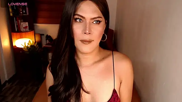 SweetieZeveey  online show from 05-29-26, 09:02