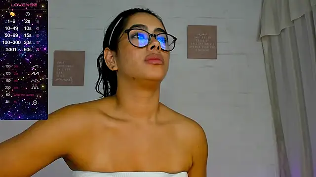 Snapshot of VioletaSotter chatting on 12-30-24, 12:09 VioletaSotter online show from 12-30-24, 12:09