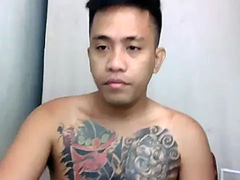 Snapshot of Thyler08 chatting on 12-11-24, 01:26 Thyler08 online show from 12-11-24, 01:26