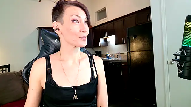 Snapshot of EveEnigma chatting on 03-22-25, 01:08 EveEnigma online show from 03-22-25, 01:08